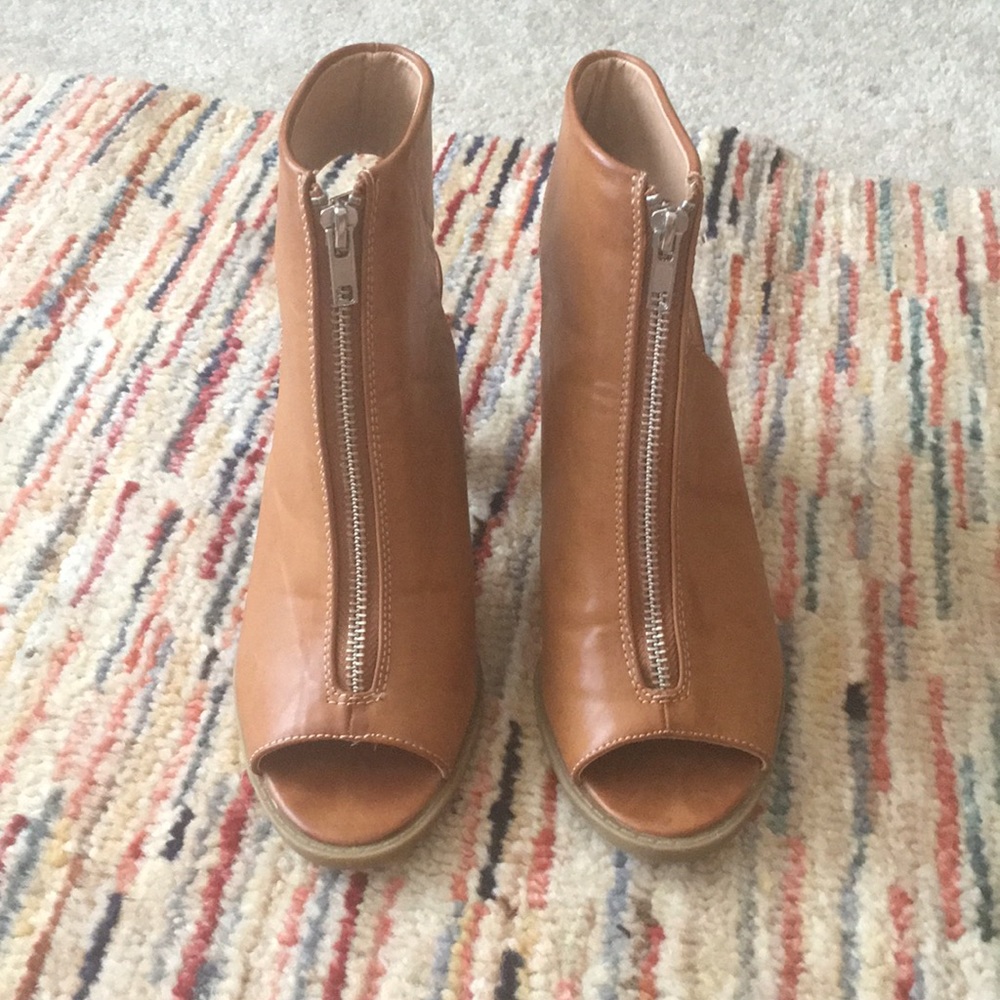 Report open toe heels